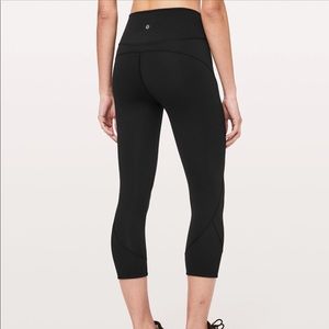 Lululemon In Movement Crop Everlux 19 Mach Blue